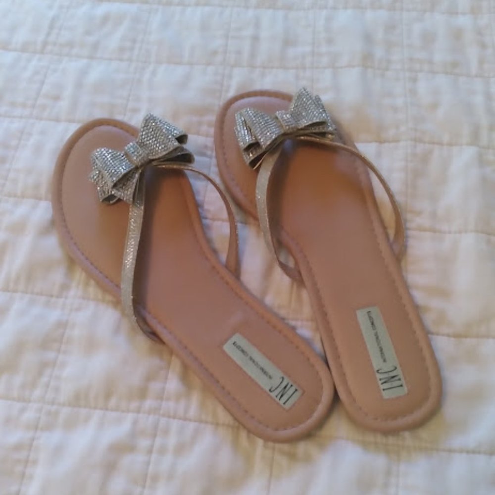 INC International Concepts Bow Thong Sandals 9.5